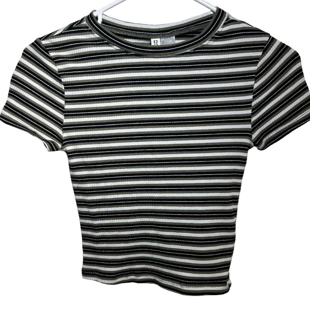 H&M striped crop top short sleeve size small